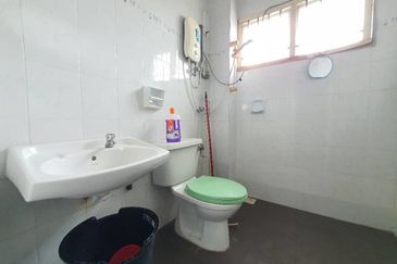 Non bumi 2storey terrace house Mitiara Subang