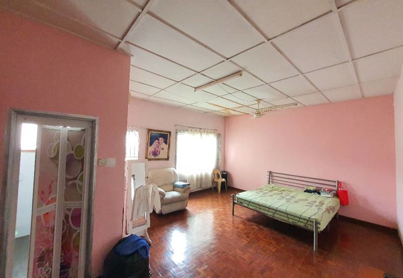 Non bumi 2storey terrace house Mitiara Subang