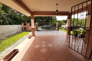 Sungai Buloh Country Resort