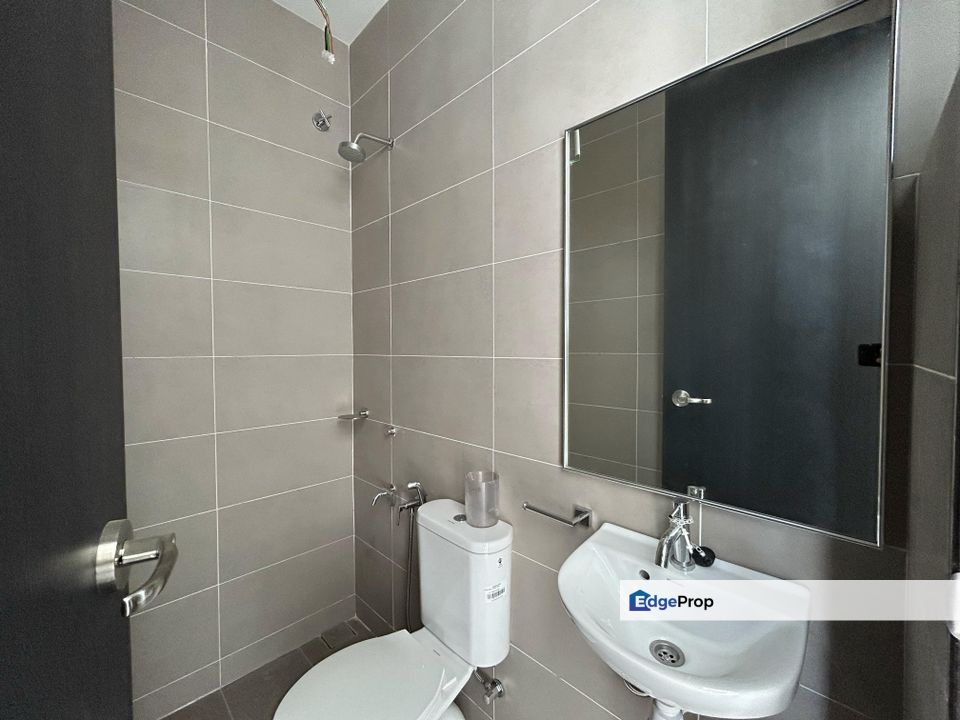 2 storey Superlink house Lagenda 3 Bukit Jelutong, Selangor, Shah Alam