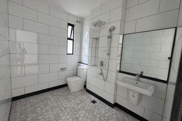 Hevea Elmina Gardens