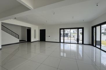 Hevea Elmina Gardens