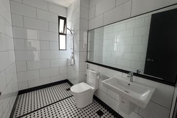 Hevea Elmina Gardens