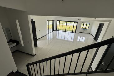 Hevea Elmina Gardens