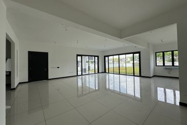 Hevea Elmina Gardens