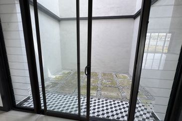 Hevea Elmina Gardens