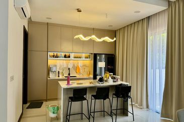 Tiana Elmina Gardens