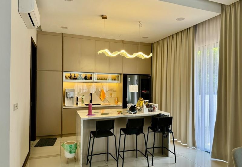 Tiana Elmina Gardens