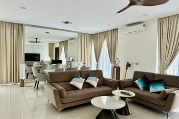 Tiana Elmina Gardens