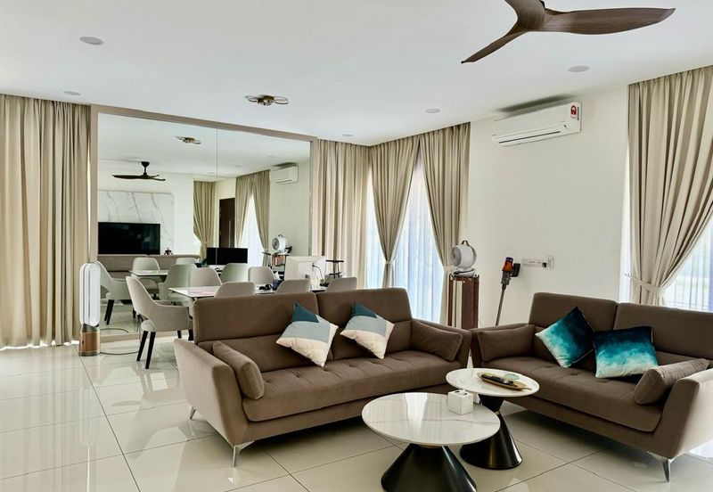 Tiana Elmina Gardens