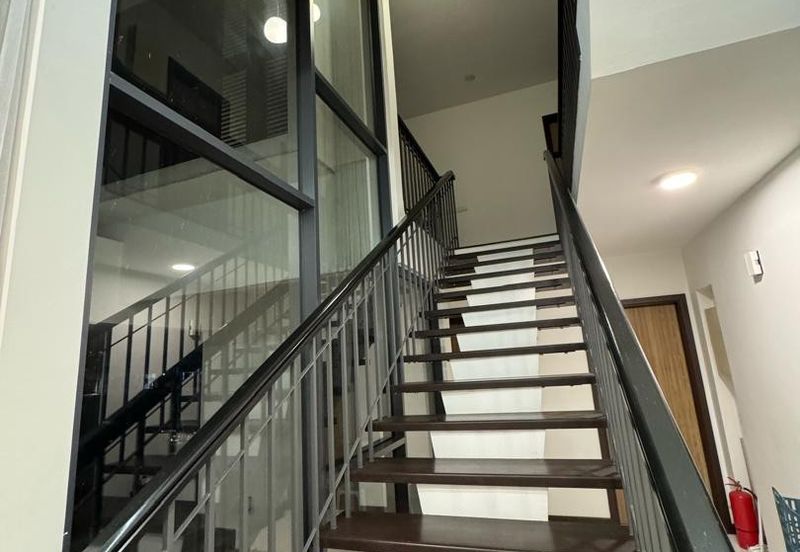 Tiana Elmina Gardens