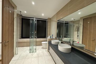 Tiana Elmina Gardens