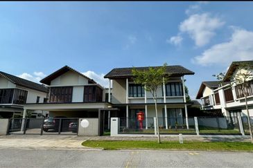 Tiana Elmina Gardens