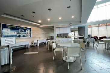 Bukit Jelutong Business And Technology Centre