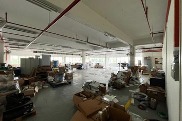 Bukit Jelutong Business And Technology Centre