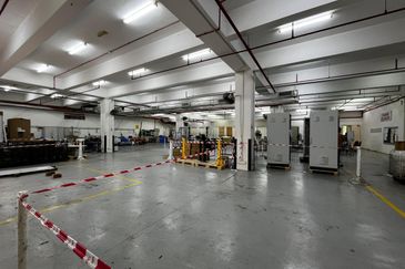 Bukit Jelutong Business And Technology Centre