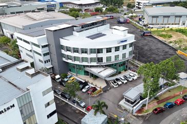 Bukit Jelutong Business And Technology Centre