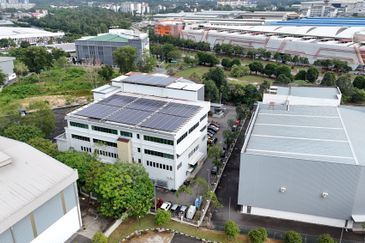 Bukit Jelutong Business And Technology Centre