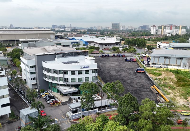 Bukit Jelutong Business And Technology Centre