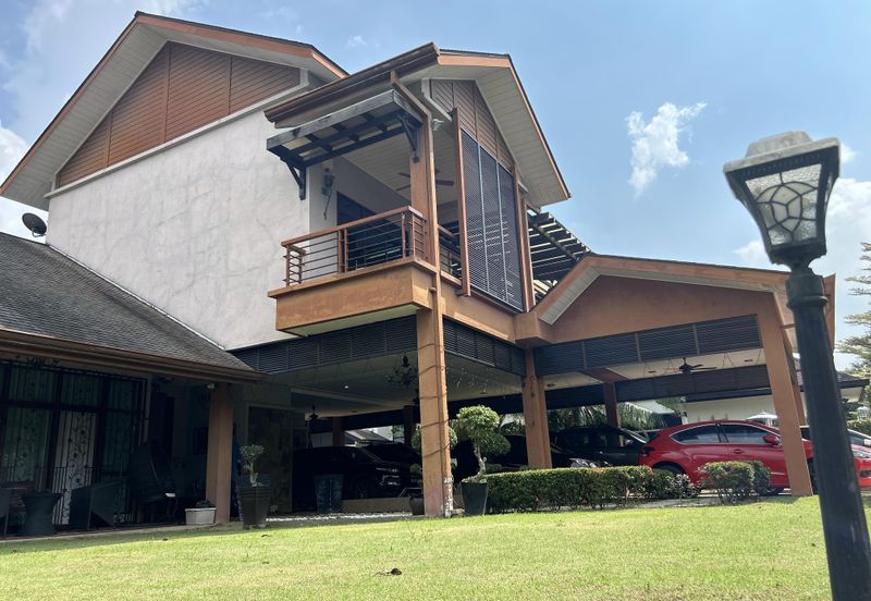 Exclusive 2 sty bungalow D’Puncak, Bukit Jelutong