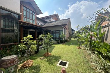Exclusive 2 sty bungalow D’Puncak, Bukit Jelutong