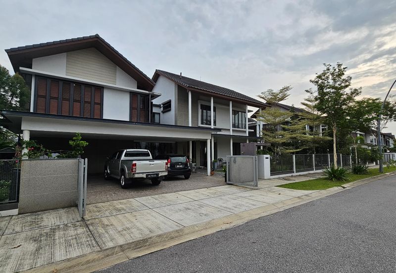 Tiana Elmina Gardens