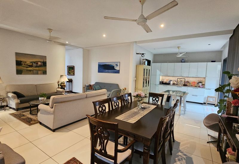 Tiana Elmina Gardens