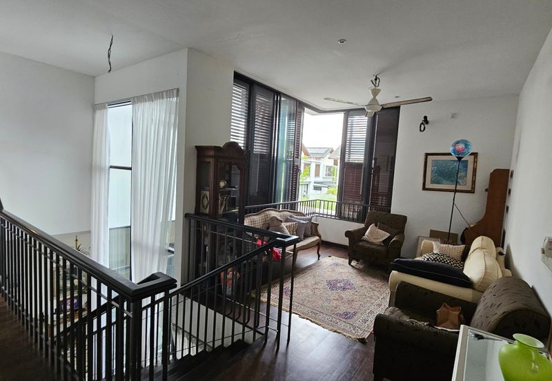 Tiana Elmina Gardens