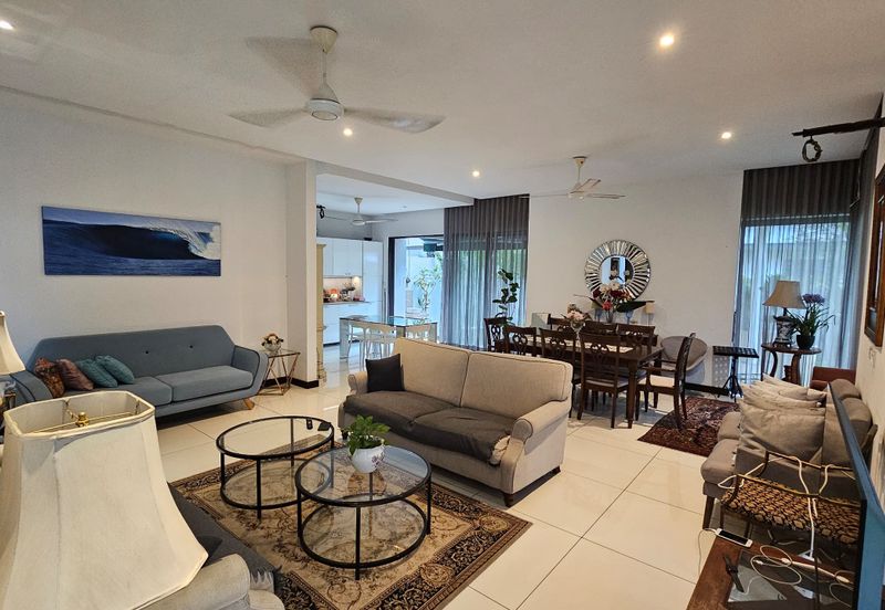 Tiana Elmina Gardens