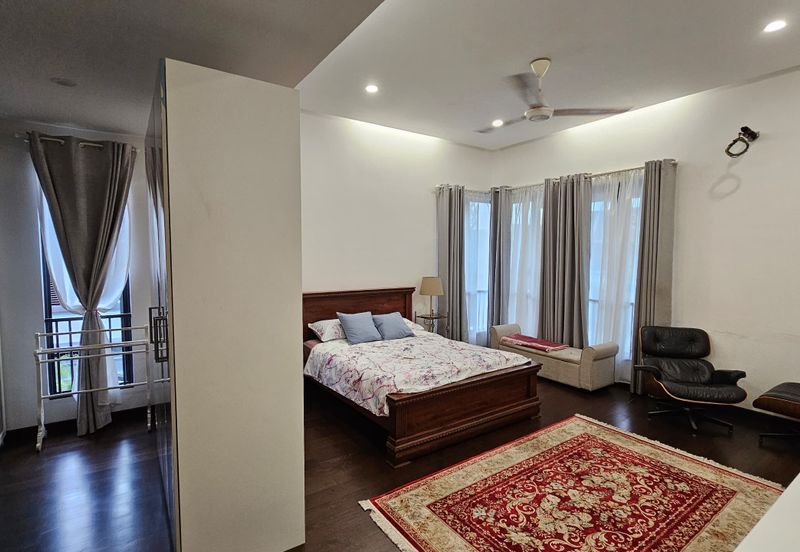 Tiana Elmina Gardens