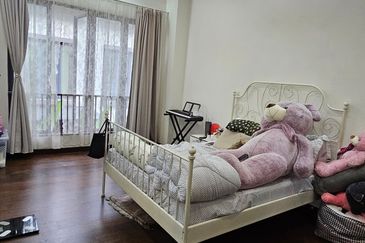 Tiana Elmina Gardens