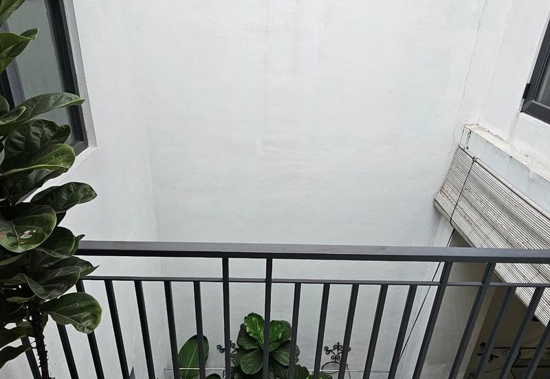 Tiana Elmina Gardens