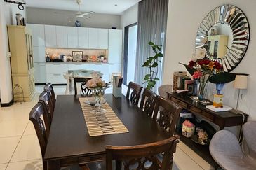 Tiana Elmina Gardens