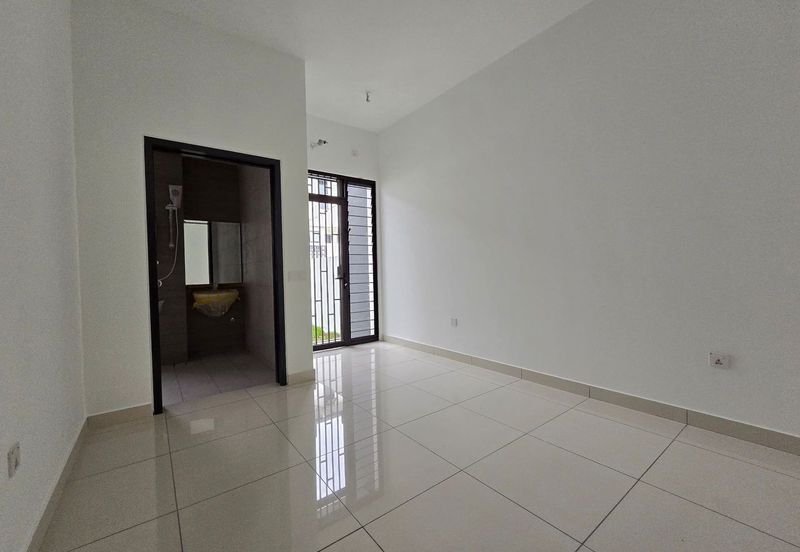 2 storey terrace house Elmina Green 6