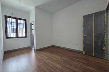 2 storey terrace house Elmina Green 6