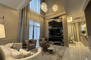 Rafflesia @ The Hill