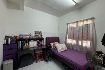 Corner lot 2 storey terrace house Subang Bestari