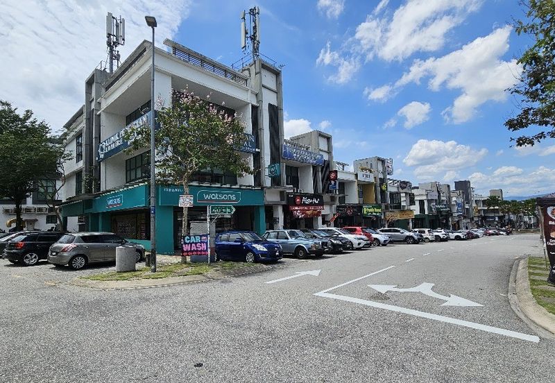 E-Boulevard, Denai Alam