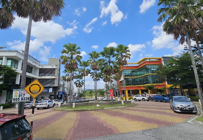 E-Boulevard, Denai Alam