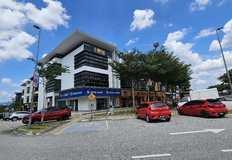 E-Boulevard, Denai Alam