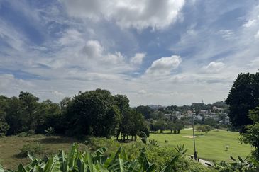 KGSAAS Golf Club, Seksyen 13