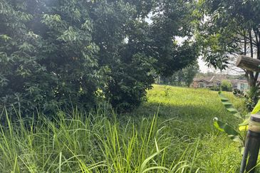 KGSAAS Golf Club, Seksyen 13