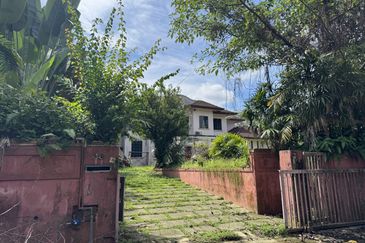 KGSAAS Golf Club, Seksyen 13