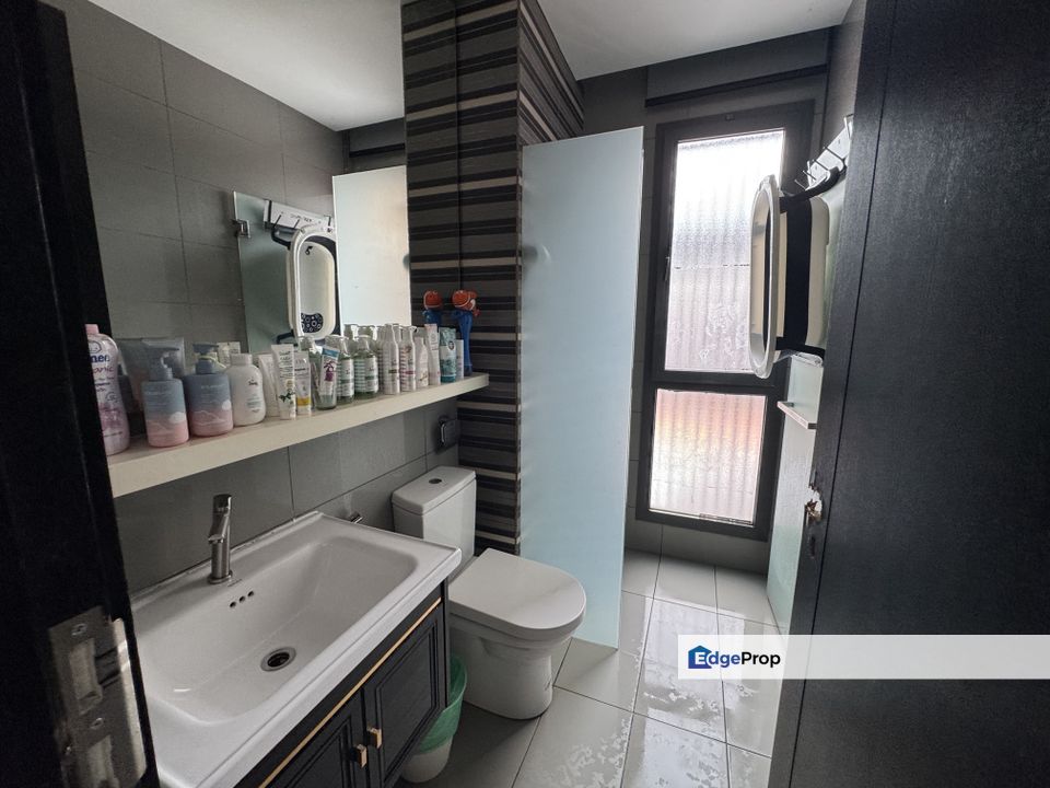 3 storey superlink house thistle grove Denai Alam, Selangor, Denai Alam