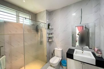 Taman Pinggiran Putra