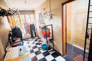 END LOT Double Storey Saujana Damansara, Damansara Damai 