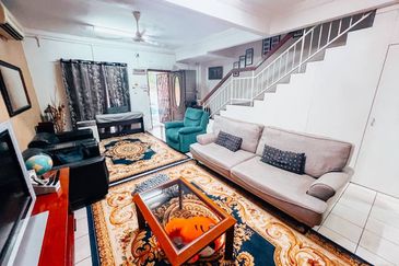 END LOT Double Storey Saujana Damansara, Damansara Damai 