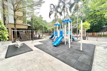 Villa Park Condominium