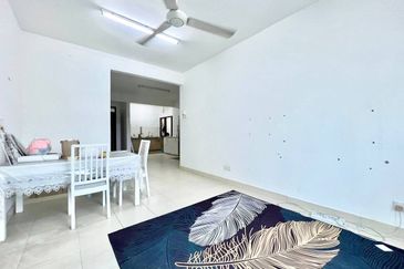 Villa Park Condominium