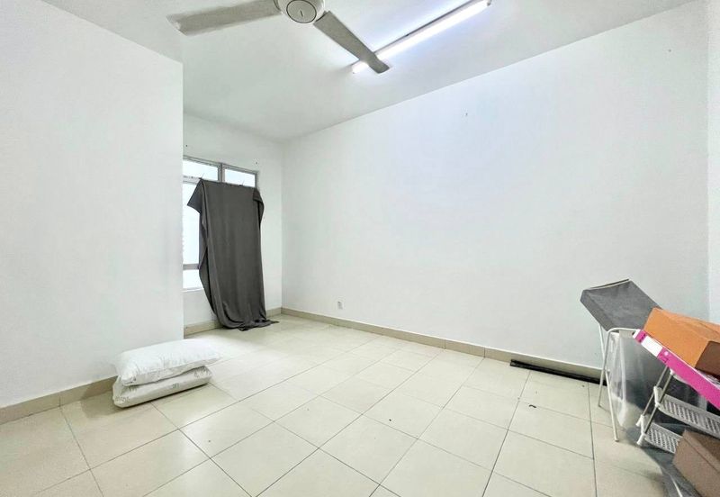 Villa Park Condominium